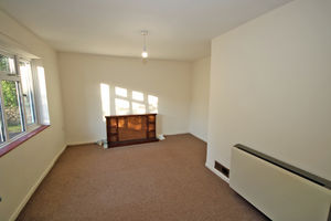 Sitting Room- click for photo gallery